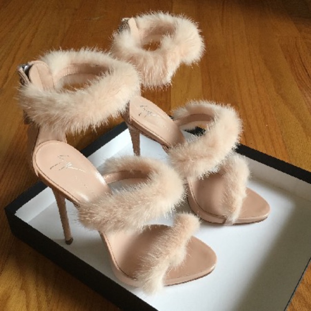 Giuseppe Zanotti Coline Iamina Fur US 6.5 | IT 36.5 (NIB)